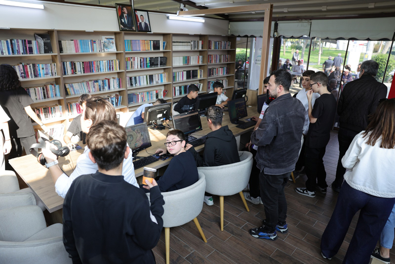 BayraklÄ± Belediyesinden eÄitimde fÄ±rsat eÅitliÄine dijital destek (4)-1765796719865.jpg